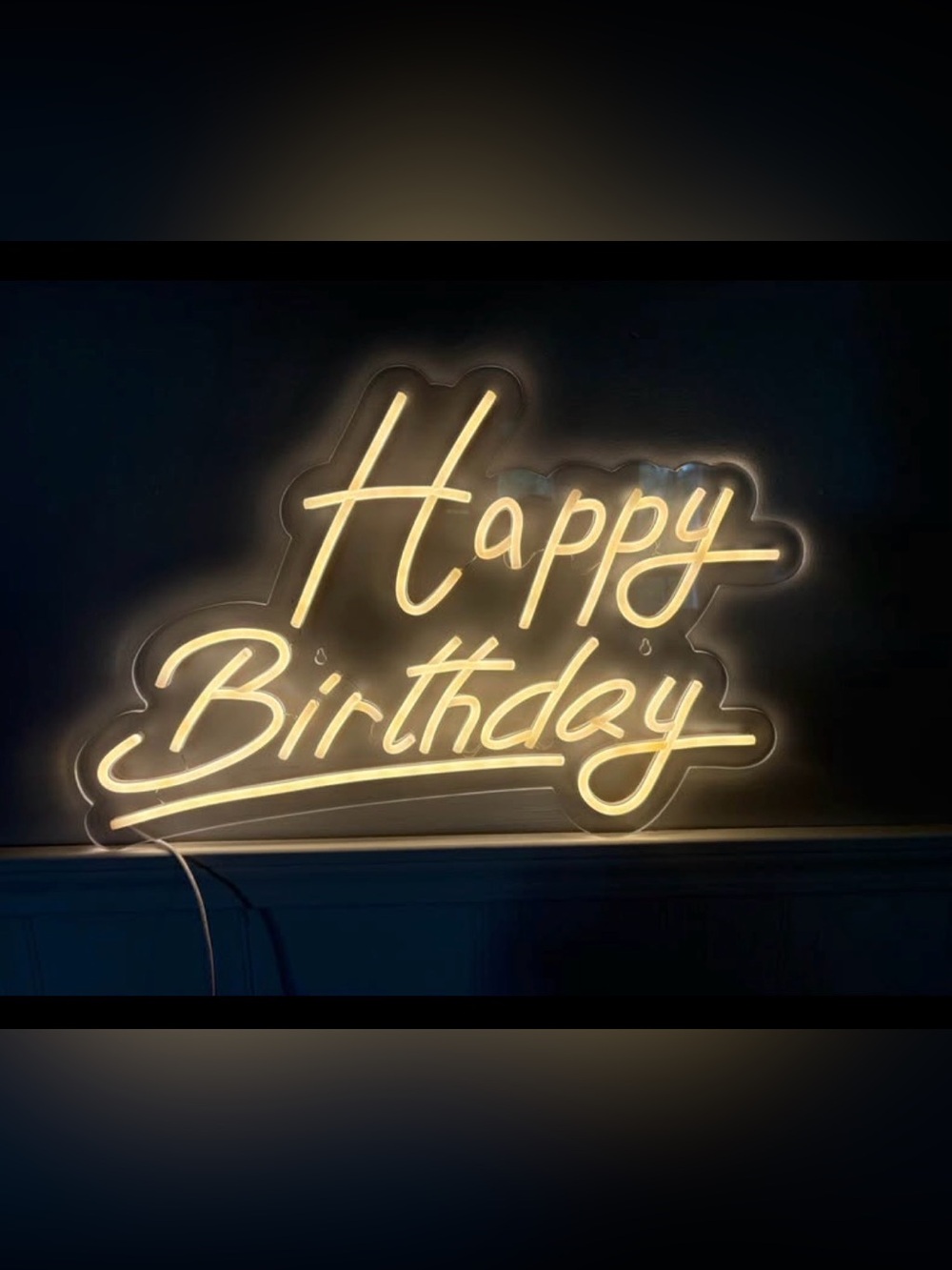 Acrylic LED โHAPPY BIRTHDAYโ sign